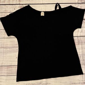 Kaileigh Black Short Sleeve Top